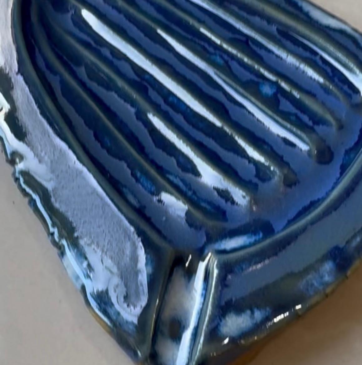 Cinzeiro. 17x12. R$110,00